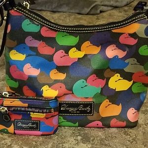 Handbag w/ matching wallet